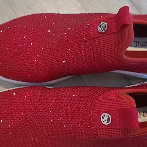 Nine West Red Rhinestone Slip-On Sneakers Size 5.5 - Picture 7 of 9